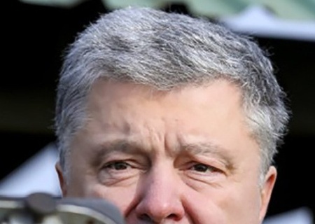    Во фракции Порошенко возмущены тем, что приходится узнавать о начале подготовки к выборам из СМИ