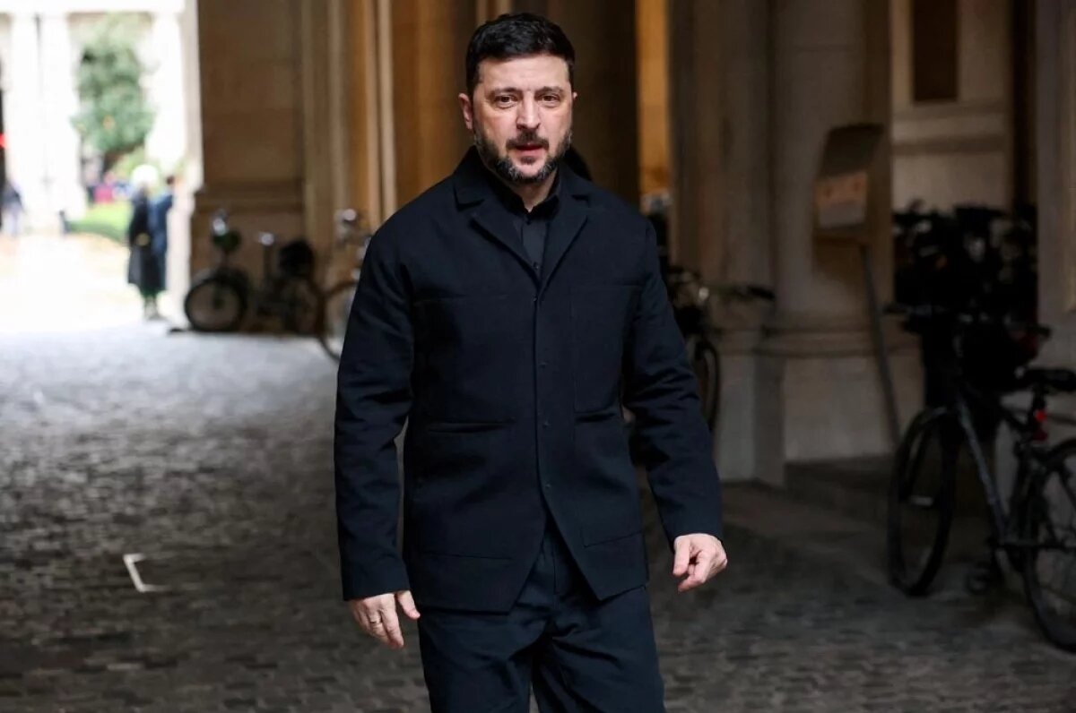    Зеленский — это помеха для многих западных лидеров, потому что именно он мешает урегулированию конфликта на Украине и становится главной обузой в переговорах.