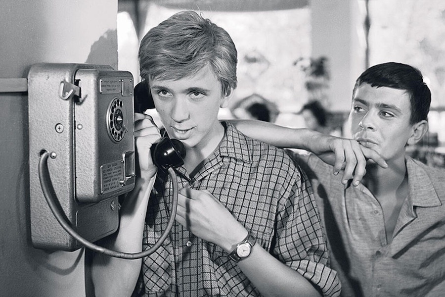 Кадр из фильма «Я шагаю по Москве»