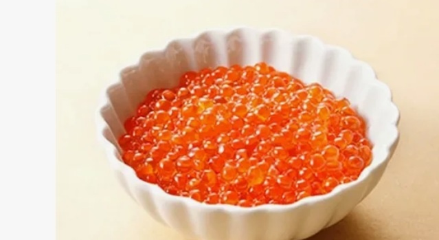 Сколько можно съесть красной икры на Новый Год.