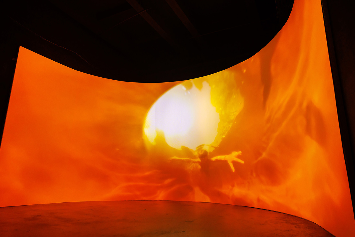    Денис Патракеев, «Свет»