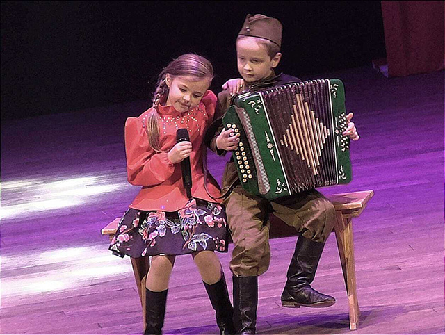 В тверском ДК «Пролетарка» выступили победители фестиваля патриотической песни