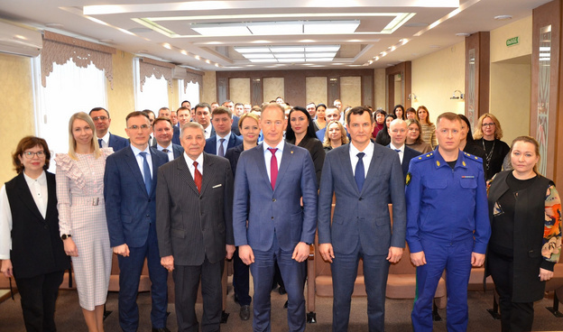    Заместитель прокурора Кировской области Сергей Ломовцев ушёл в отставку