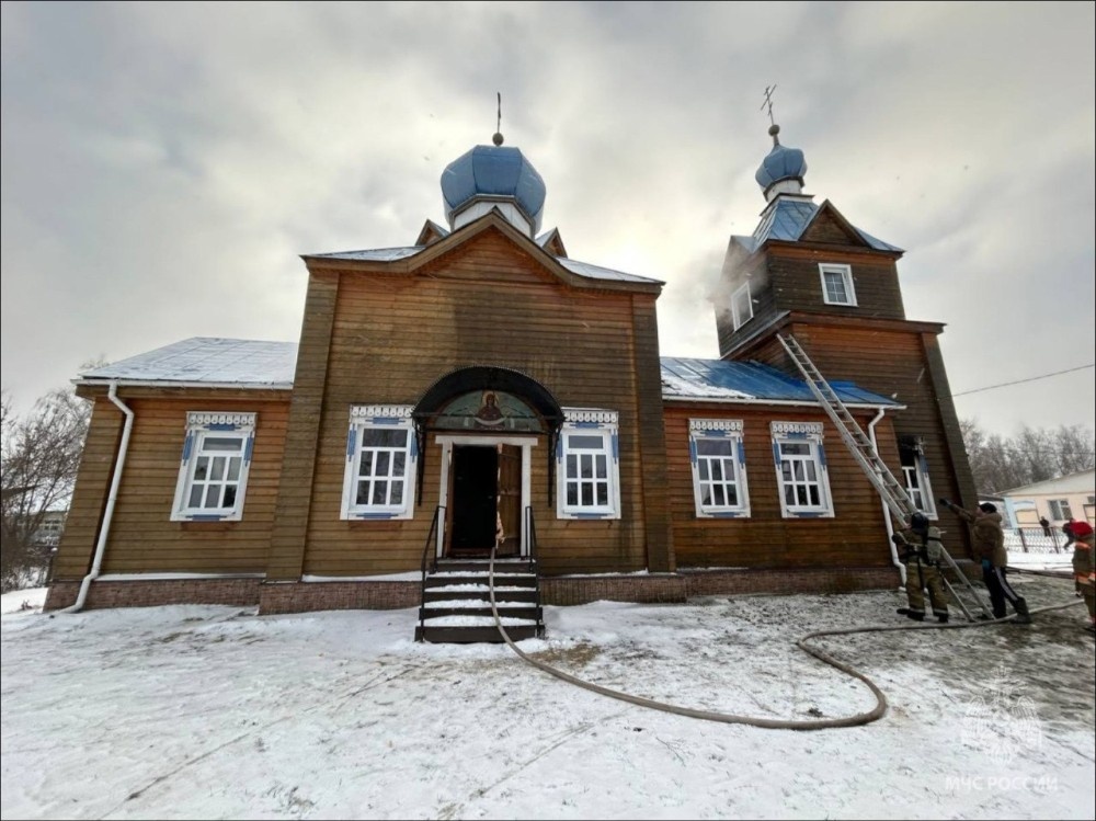    Пожар в Покровской церкви тушили в Мордовии