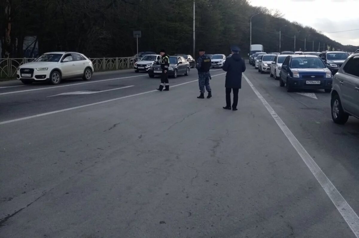    Ставрополец накопил задолженностей на 2 млн рублей, у него изъяли BMW