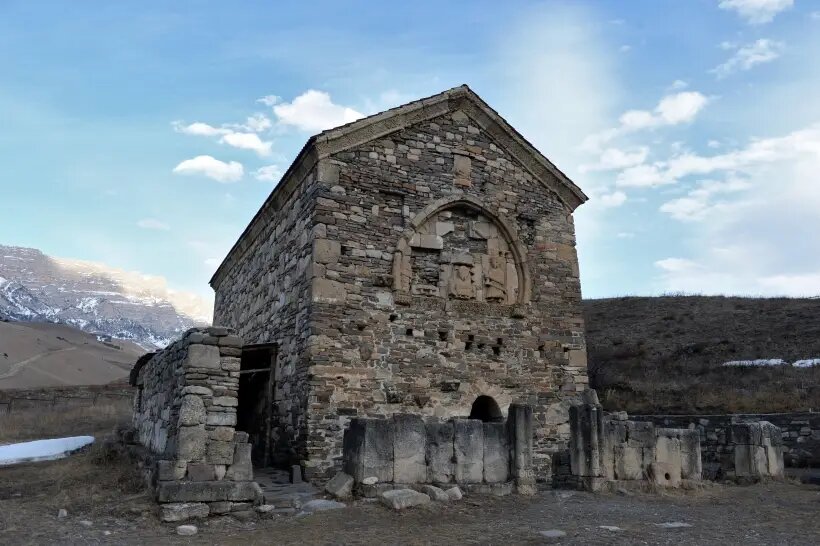     Историко-архитектурный памятник храм Тхаба-Ерды в Джейрахском районе Ингушетии. © РИА Новости. Саид Царнаев