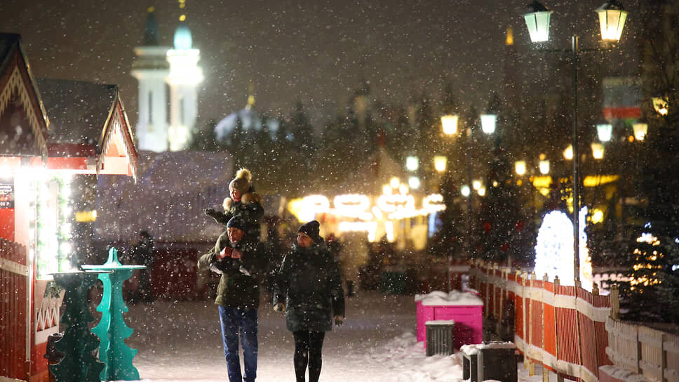 В Казани на Новый год можно будет запустить салют в четырех точках.📷Фото: Владимир Антонов / Коммерсантъ
