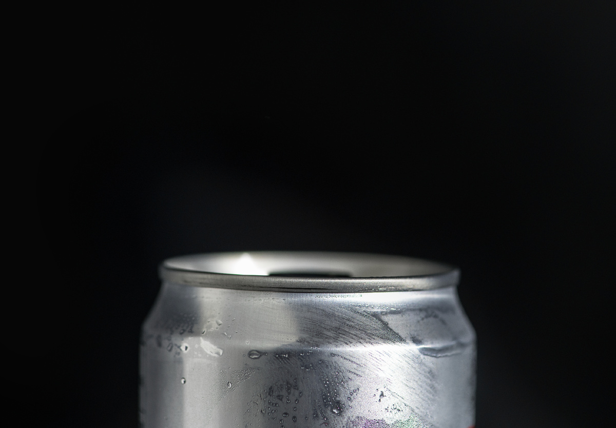 https://ru.freepik.com/free-photo/chilled-beverage-can-macro-shot_3012181.htm#fromView=search&page=1&position=7&uuid=6903ac12-d484-492c-9b53-19199bbff23c&query=%D0%B0%D0%BB%D1%8E%D0%BC%D0%B8%D0%BD%D0%B8%D0%B5%D0%B2%D0%B0%D1%8F+%D0%B1%D0%B0%D0%BD%D0%BA%D0%B0
