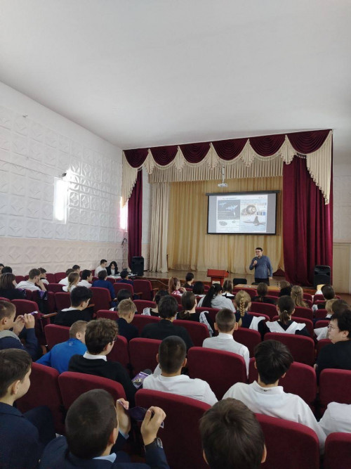 Узнавай об одном из самых востребованных направлений колледжа СФ УУНиТ - целевое обучение совместно с ПАО «ОДК УМПО»:

- освоение четырех востребованных профессий;
- бесплатное питание и проживание в общежитии ПАО “ОДК-УМПО” (г.Уфа) на время прохождения практики;
- стипендия до 10000 рублей в месяц.