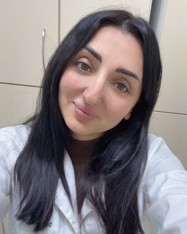 Врач-гинеколог Венера Григорян 