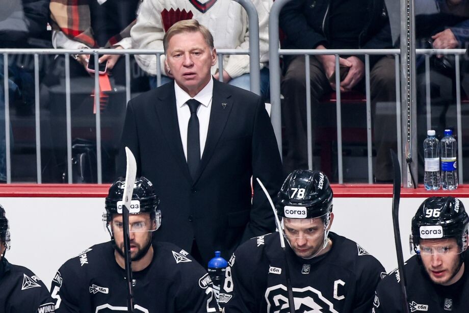 Евгений Корешков на тренерском мостике