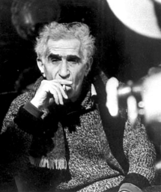 Александр Григорьевич Зархи — советский кинорежиссёр и сценарист, литератор, мемуарист, общественный деятель. Герой Социалистического Труда (1978). Народный артист СССР (1969). Лауреат двух Сталинских премий (1941, 1946).