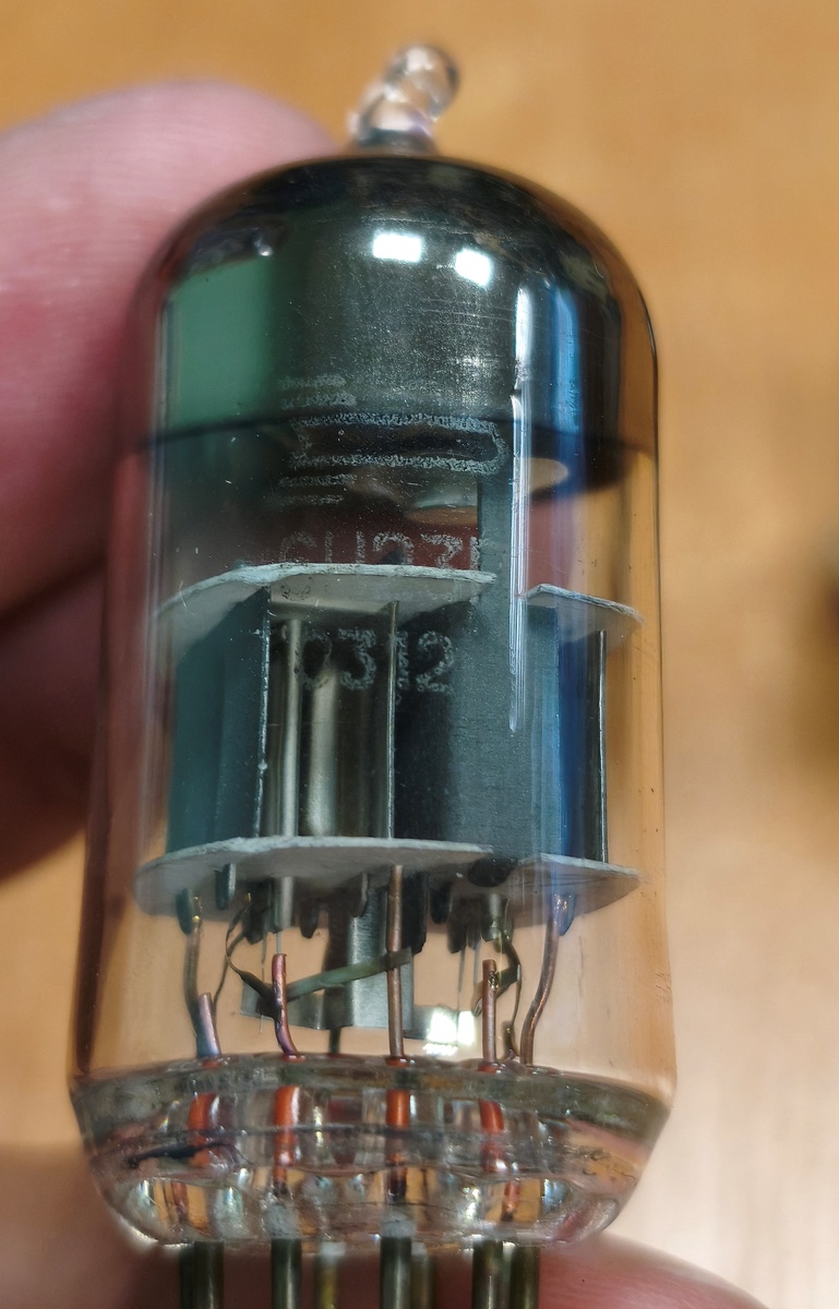 Радиолампа 6Н23П КРЛЗ "Восход"