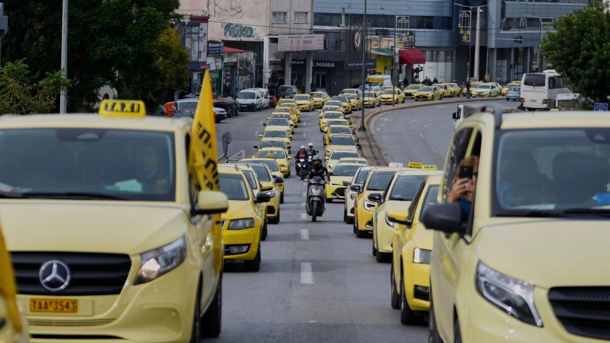 «Яша» не нагнулся, а пассажиры не заметили: как прошла всеобщая забастовка таксистов. Фото: Petros Giannakouris, AP/TASS