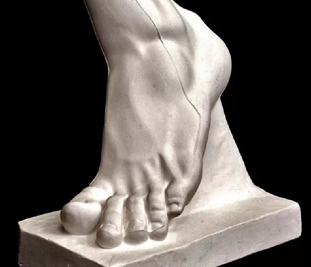 Почему греческая стопа считается эстетическим идеалом ?