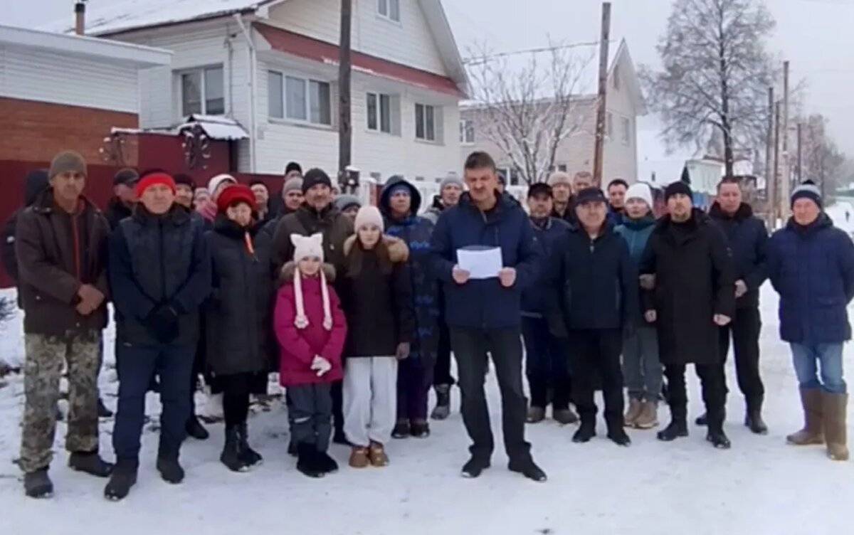    Просьба к Путину защитить Татарбазар, непроходимый заснеженный Ижевск и слизняки в домах: что обсуждают ижевчане 15 декабря