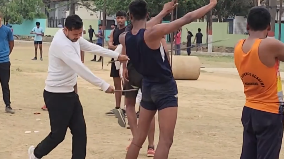 ФОТО: Кадр из программы "Как устроен мир", РЕН ТВ