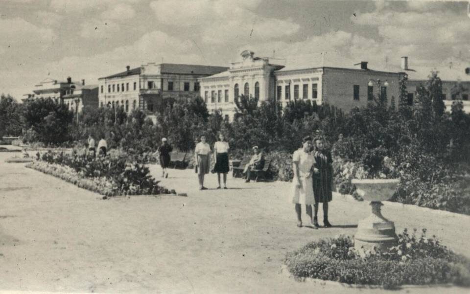    ​Фотографии предоставлены Государственным архивом Волгоградской области.