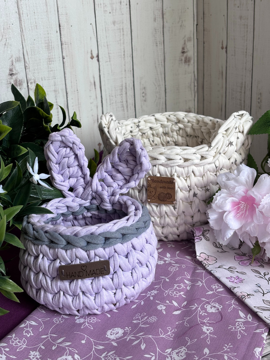 Вот вам, кстати, для настроения Валины ушастые корзинки))) Я ведь их даже отфоткала))