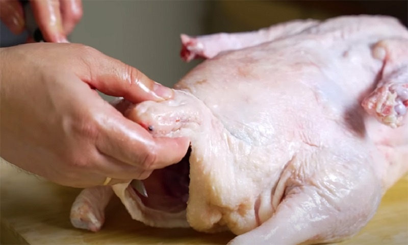 Запечённый гусь с апельсинами: как сделать праздник настоящим кулинарным событием