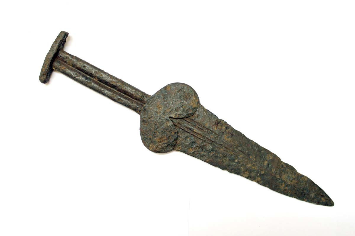 Акинак скифский, V век до н.э., найден у с. Глубокий Яр