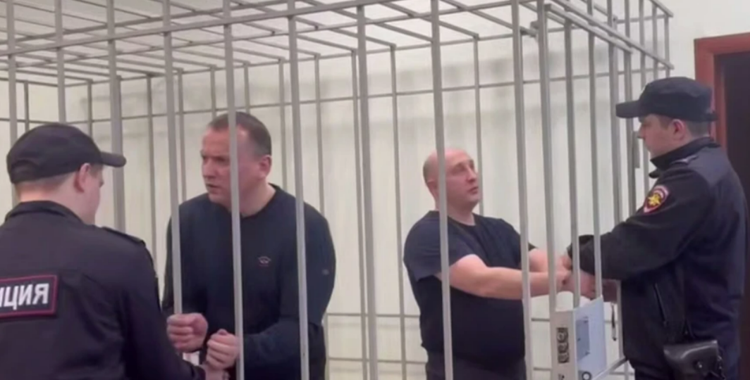 В Красноярске осудили борцов с коррупцией за коррупционные преступления: крышевали игорную деятельность.