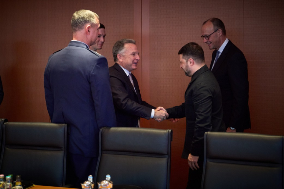    Социальные сети