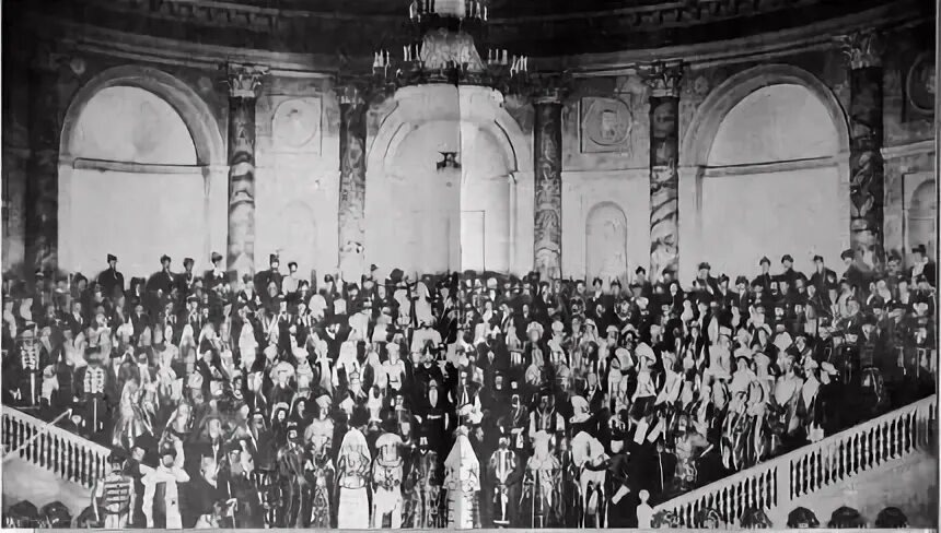 Общая фотография бала