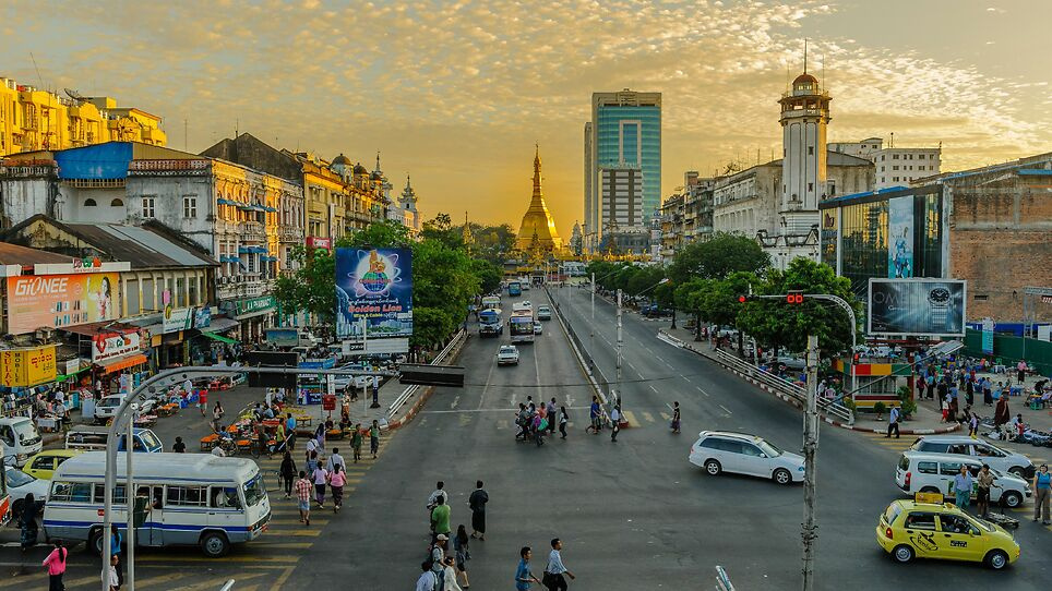     Alexander Schimmeck/Unsplash