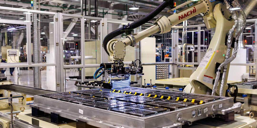 «Росатом» запустил в Калининградской области первую «гигафабрику» литийионных накопителей энергии