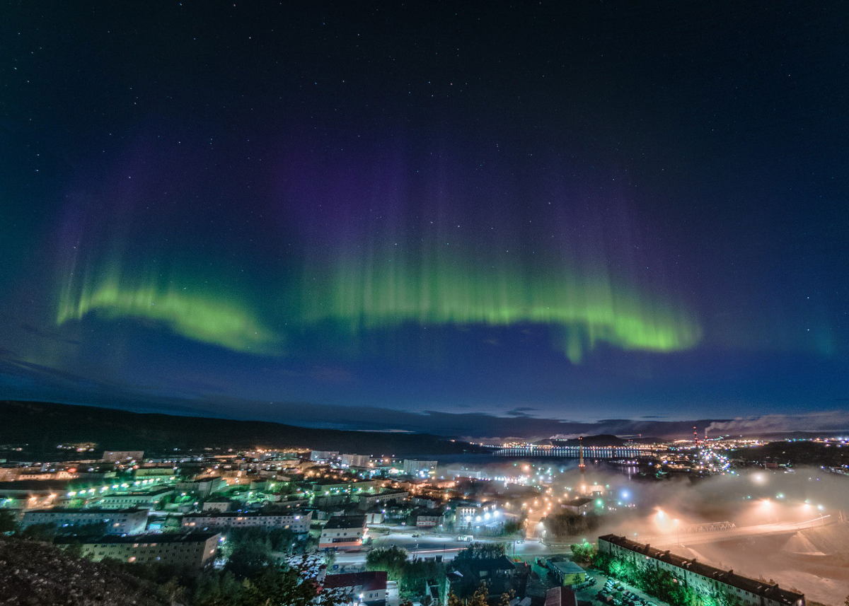 Северное сияние над Мурманском