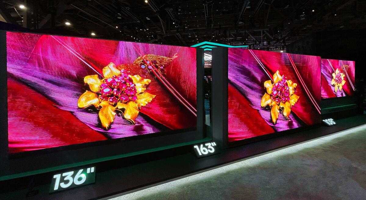 НА ВЫСТАВКЕ CES КОМПАНИЯ HISENSE ТАКЖЕ ПРЕДСТАВИЛА MICROLED ТЕЛЕВИЗОРЫ БОЛЬШЕГО И МЕНЬШЕГО РАЗМЕРА.