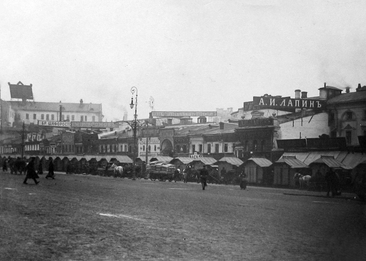 Охотнорядская площадь, 1912 год. Фото: pastvu.com