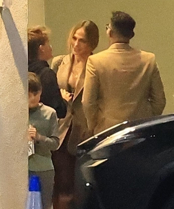    Дженнифер Лопес с СэмюэлемLegion-Media