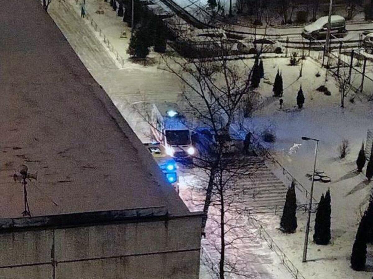    Обстановка у школы №191 Красногвардейского района Санкт-Петербурга | © Фото : соцсети