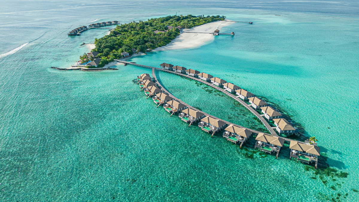Вид на отель NOKU Maldives (фото взято из официального сайта отеля)