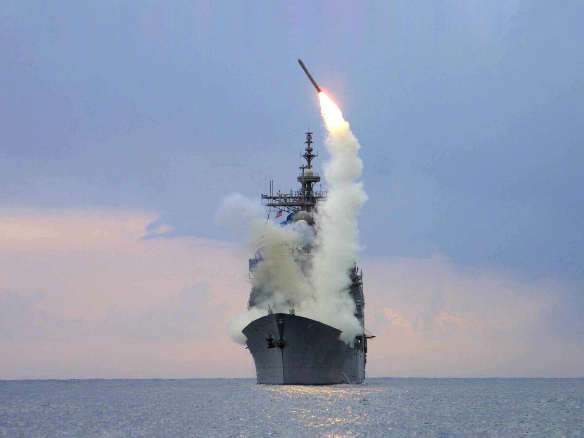    Запуск крылатой ракеты "Томагавк" с американского военного корабля USS Cape St. George | CC0 / U.S. Navy photo by Intelligence Specialist 1st Class Kenneth Moll /