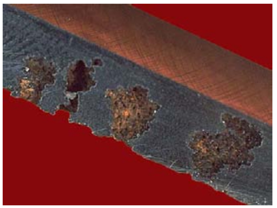 Рисунок 2. Пример питтинговой (точечной) коррозии элемента ДВС. Источник: Know your cooling system. Catterpillar.