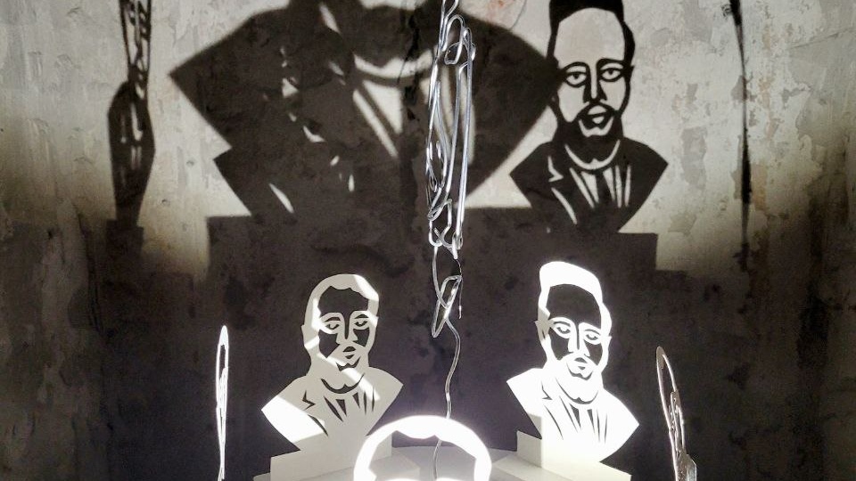 Московская выставка, на которую сложно попасть. Почему такой спрос вокруг проекта “Все напоказ?”