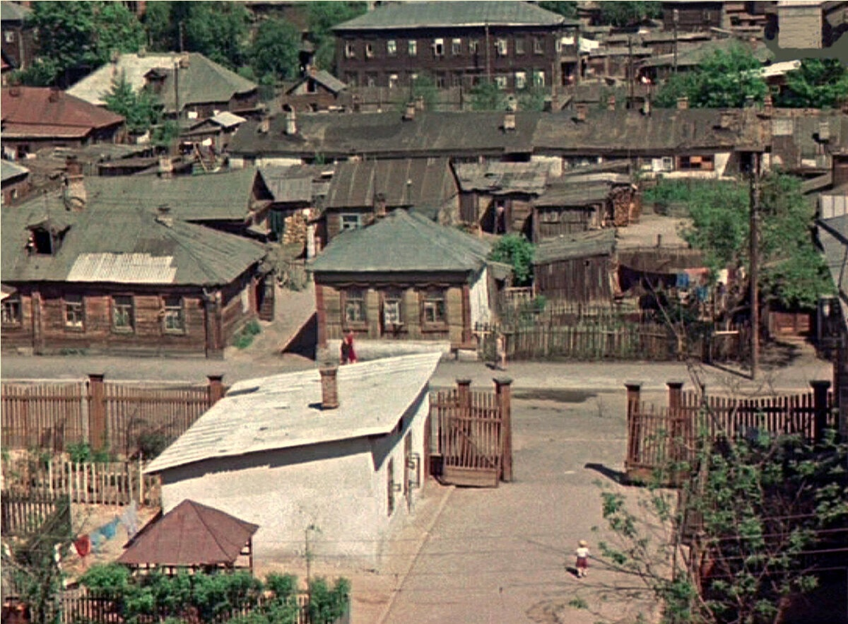 3-й проезд Марьиной рощи, 1955 – 1956 г. Кадр из фильма «О Москве и москвичах» (студия ЦСДФ, 1956 г.).