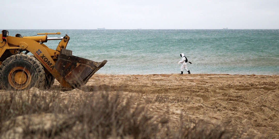 Спустя год после крушения танкеров в Керченском проливе собрали более 90% мазута