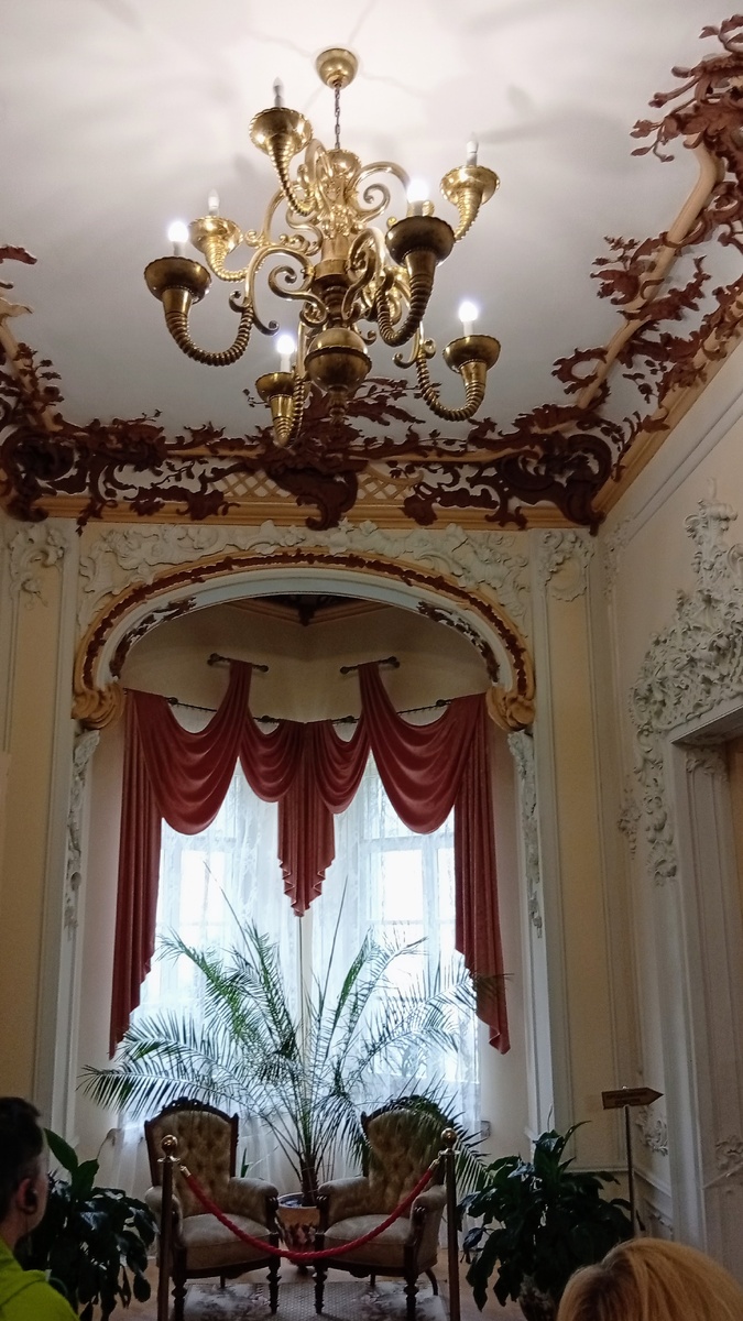 Салон в стиле рококо. Фото из личного архива автора.