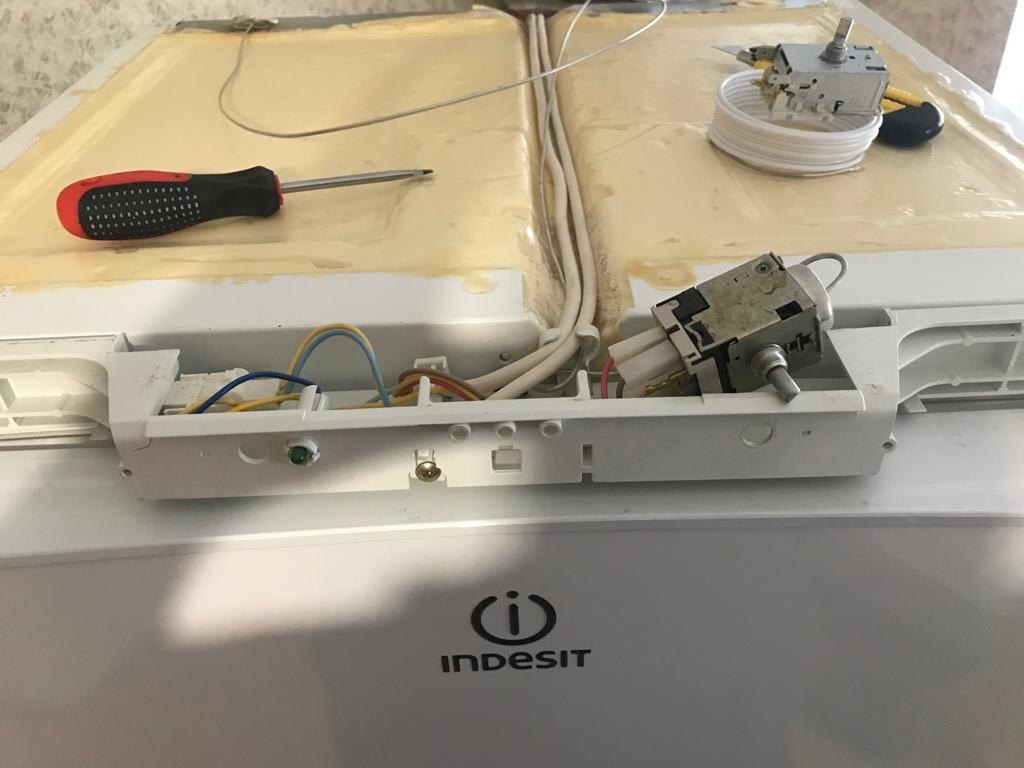 Замена термостата К-59 на бытовом холодильнике марки Индезит