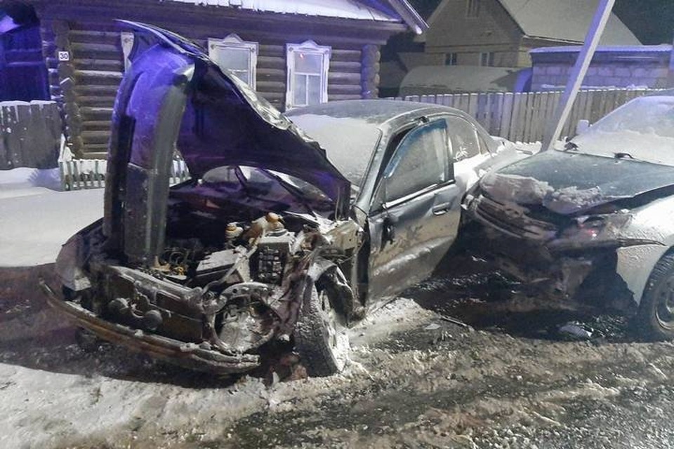    Оба ребенка находились в детских удерживающих устройствах 1 отдел УГИБДД по Удмуртии