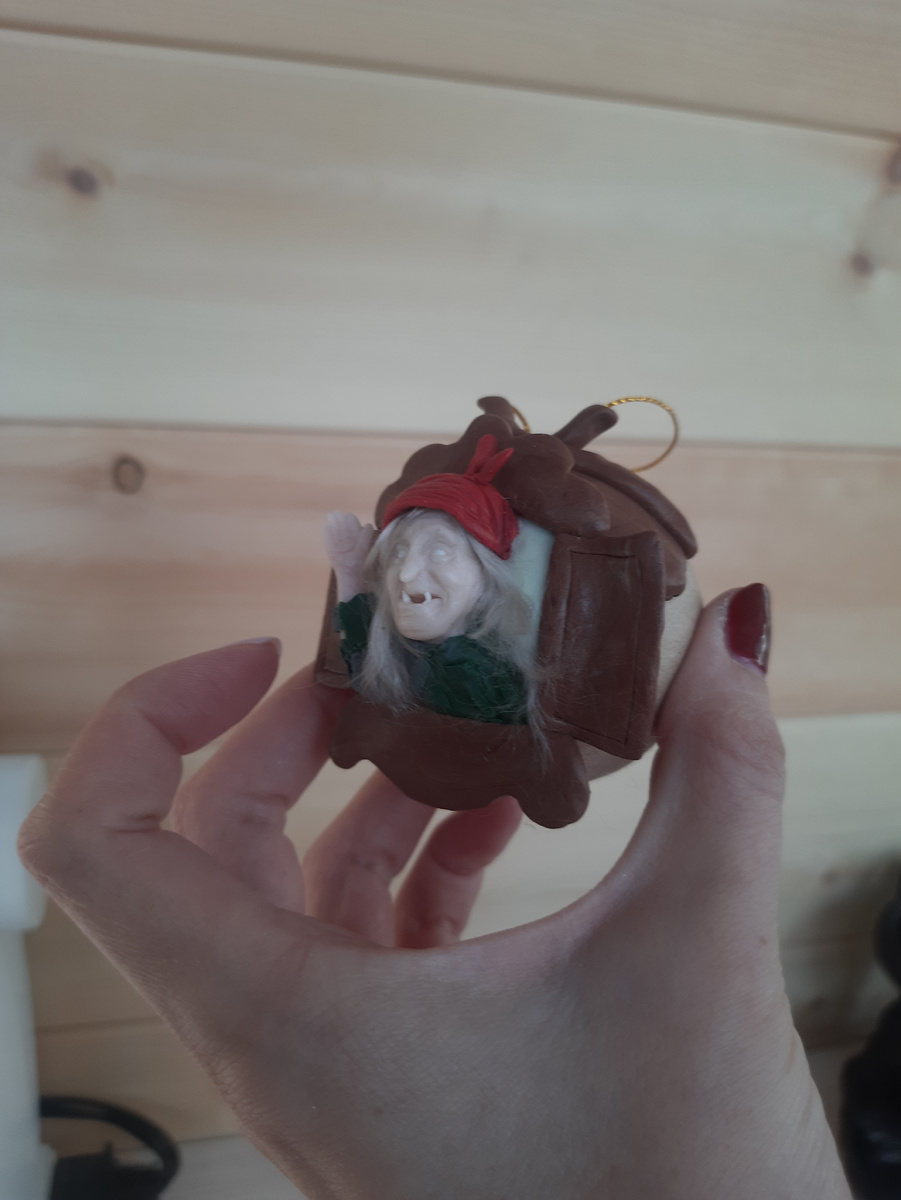 Яга в избушке