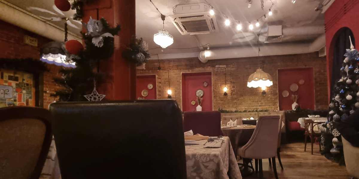 "100 хинкали", интерьер, без цветокора