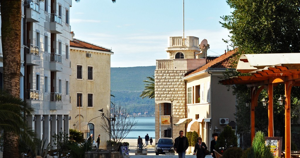 Власти Черногории смягчают поправки к Закону об иностранцах!