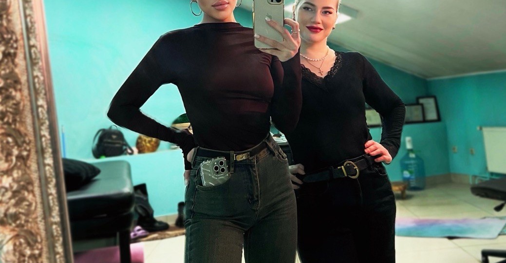 Боль в шее, боль в спине частые спутники мастеров маникюра. Какой выход?