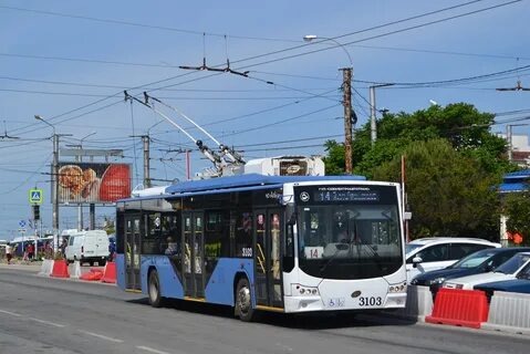 ВМЗ-5298.01 "Авангард" на маршруте 14 на 5-ом километре Балаклавского шоссе в Севастополе (2023)