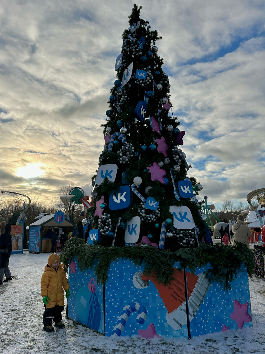 Это я уже перед уходом сфоткала, Тимоха утомился :)